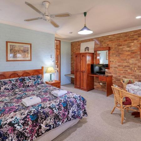 The Vineyard Motel Cowra Extérieur photo