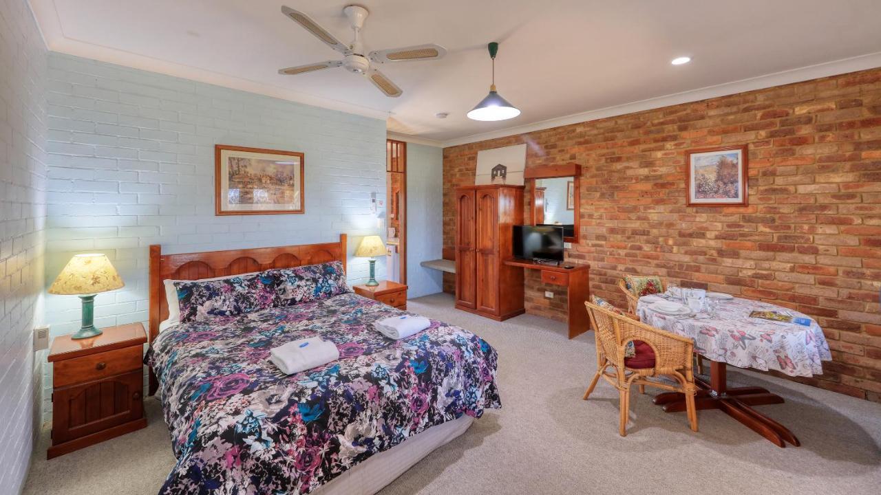 The Vineyard Motel Cowra Extérieur photo