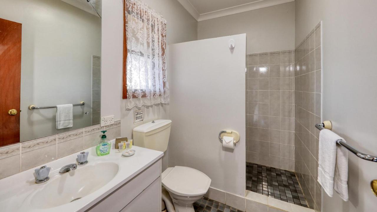 The Vineyard Motel Cowra Extérieur photo