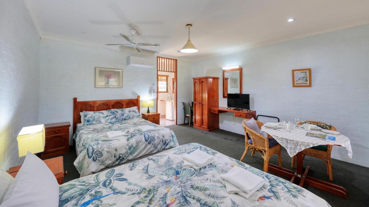 The Vineyard Motel Cowra Extérieur photo