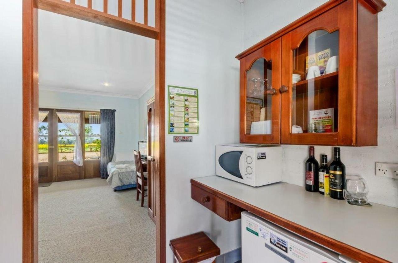 The Vineyard Motel Cowra Extérieur photo